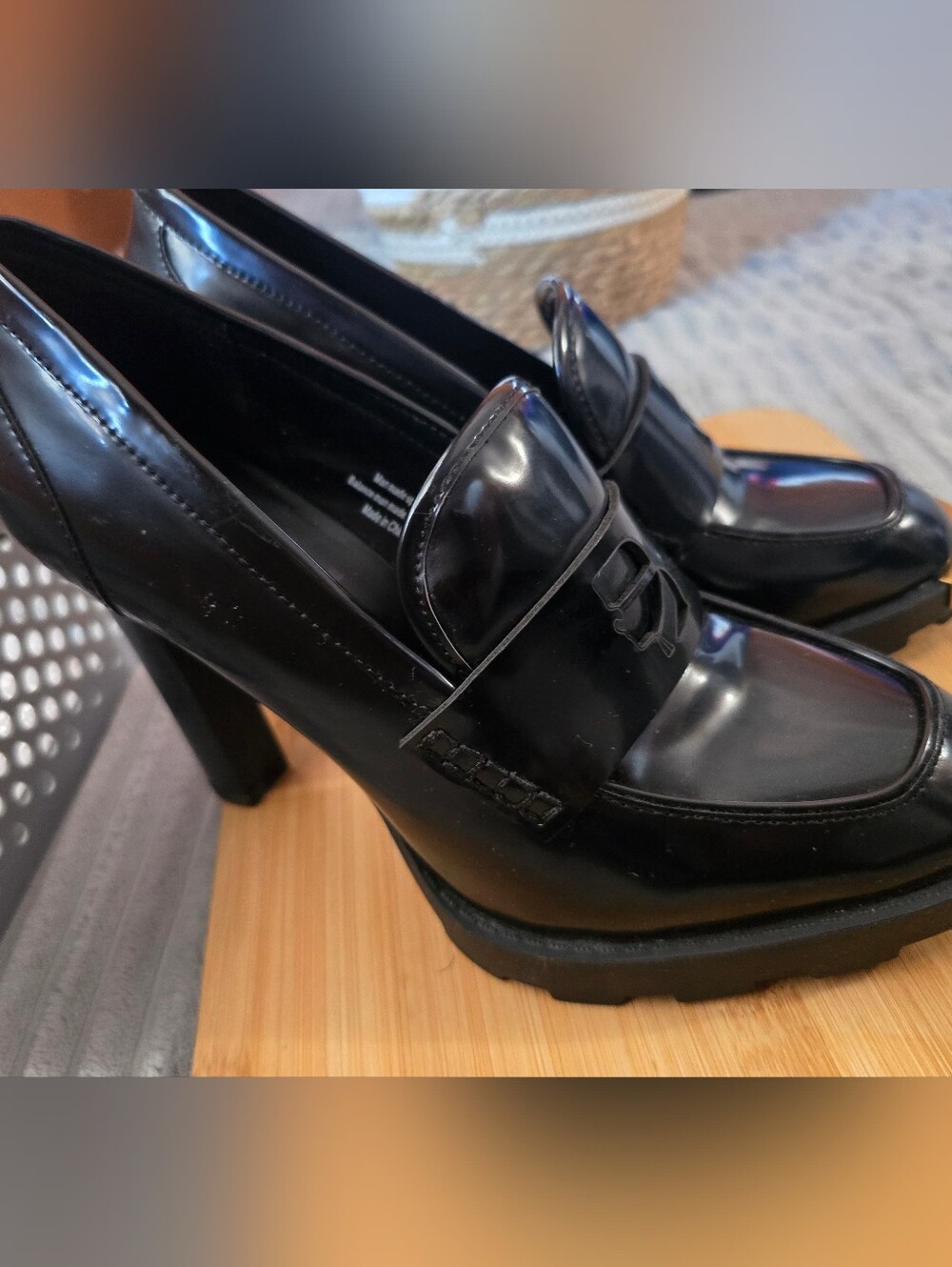 Women Karl Lagerfeld Black Heeled Loafer Pumps Size 8 - Picture 3 of 10